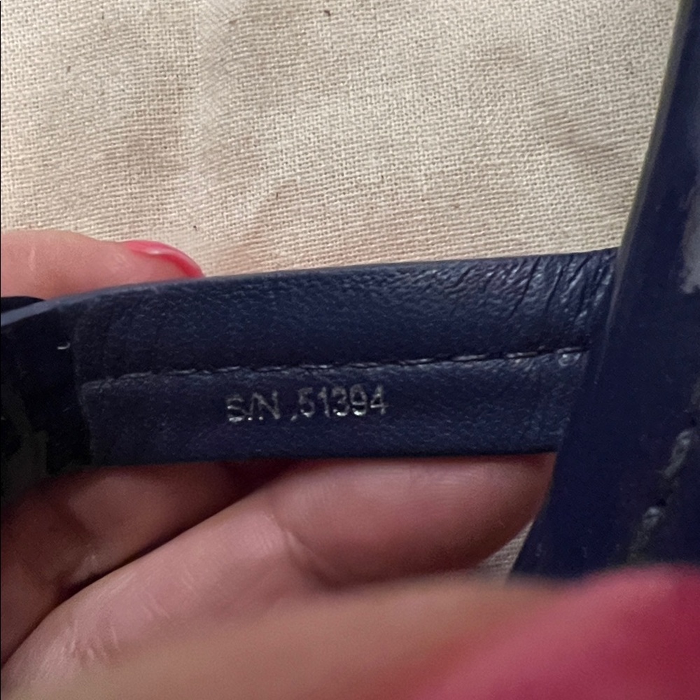 Tory Burch Miller Thong Sandal Patent Leather Bright Indigo size 6 - Picture 12 of 16